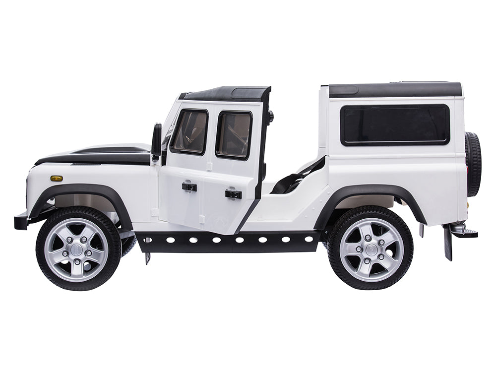 Sit in Defender - White