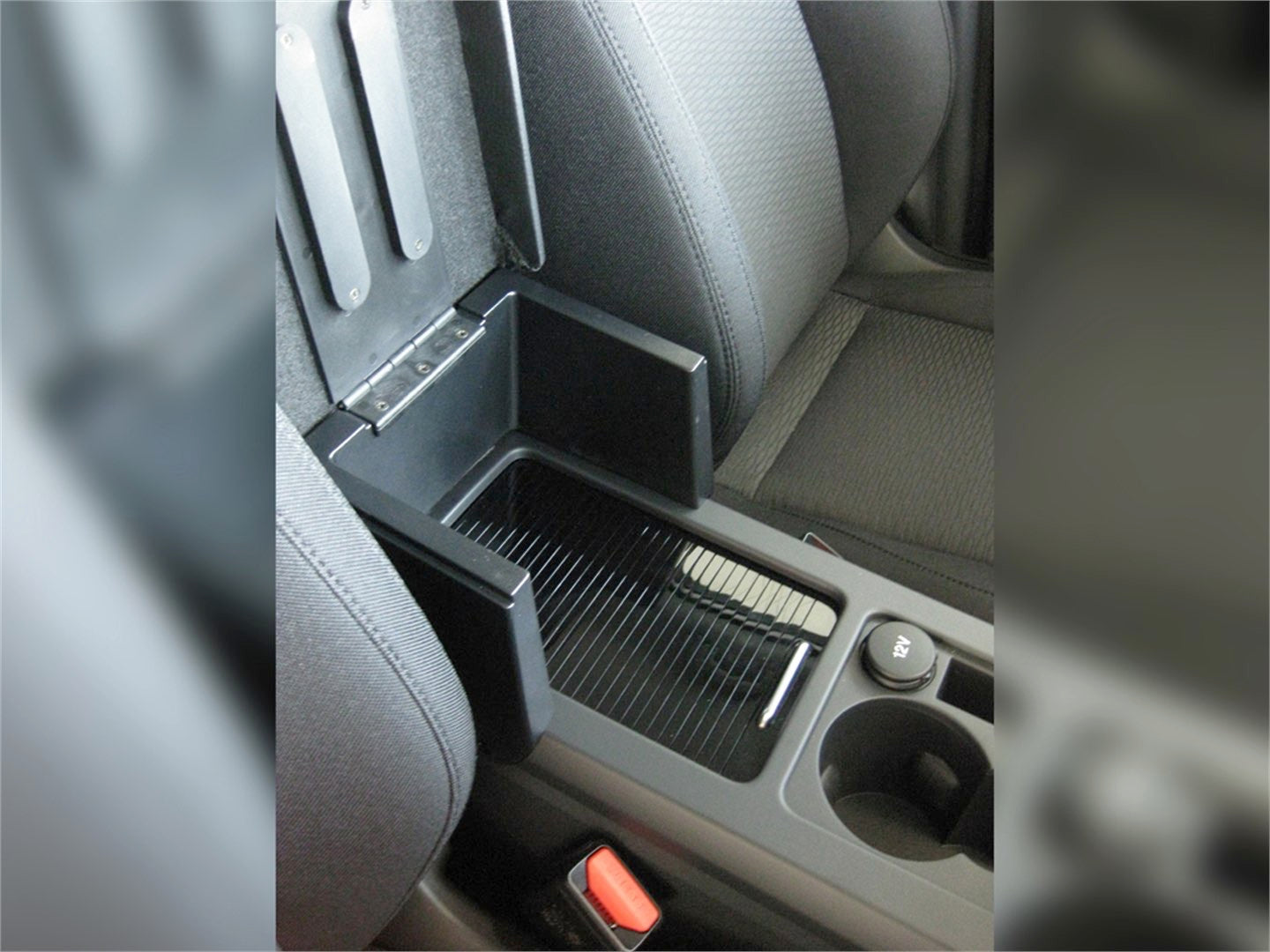 Discovery Sport (15-on) Armrest [Black eco Leather]