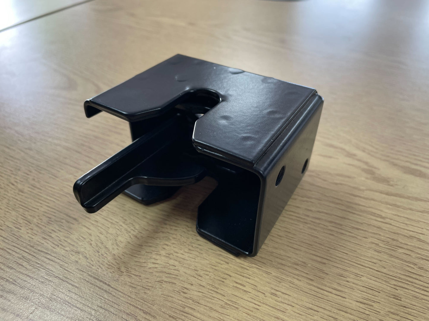 Wall Mountable Rifle Securing Bracket